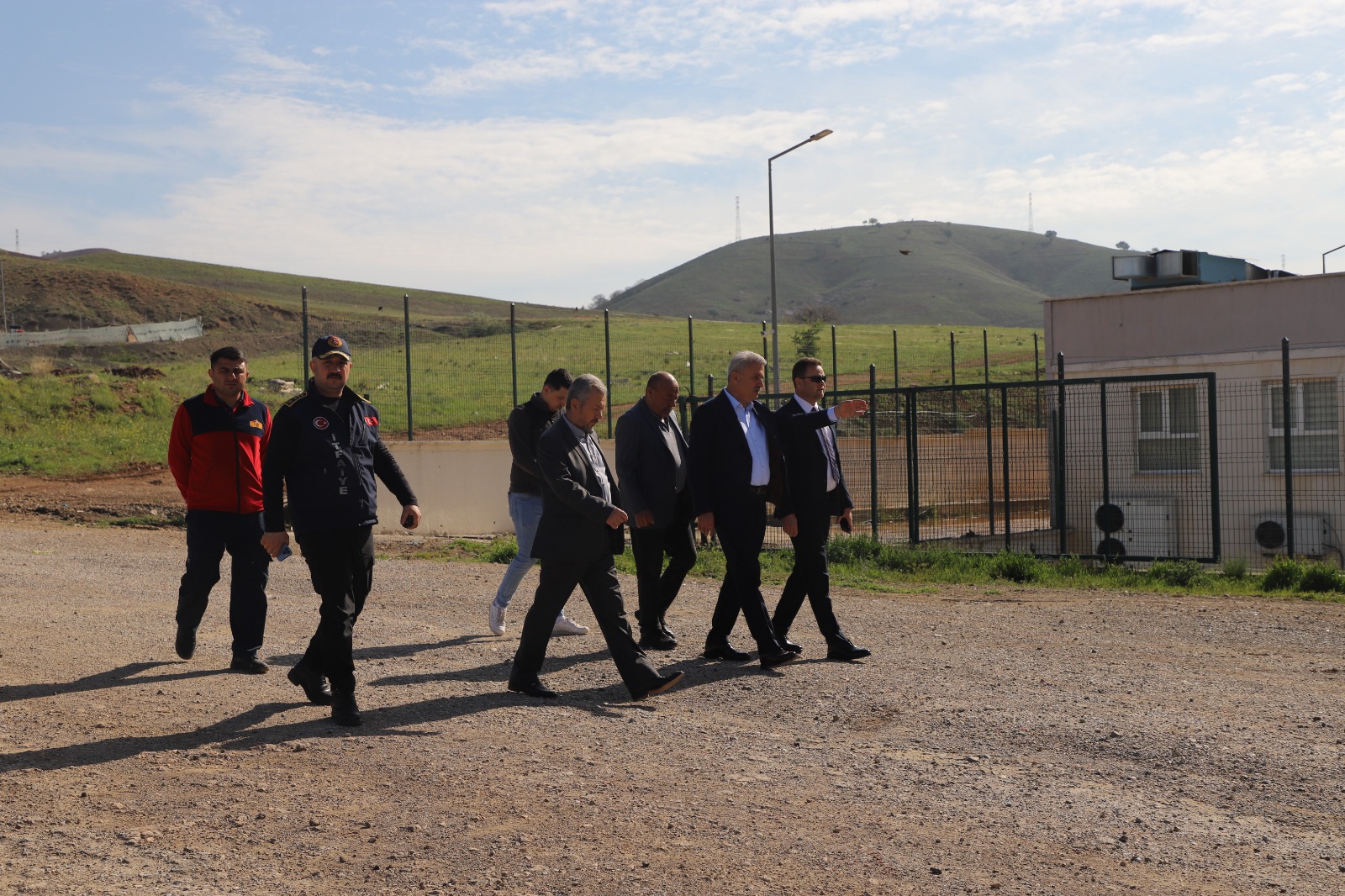 baskanimiz-ahmet-sungur-yogun-yagis-sonrasi-selden-etk-lenen-bolgelerde-nc-lemelerde-bulundu